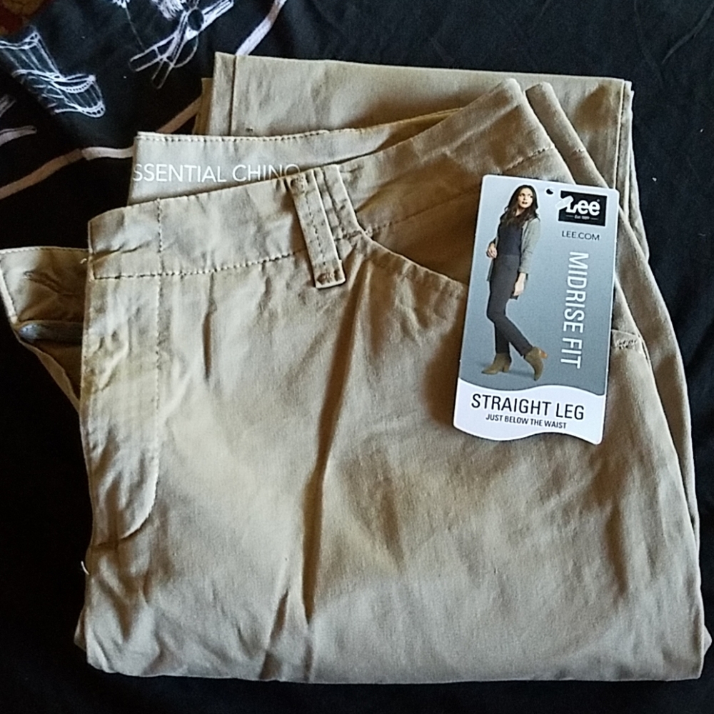 Lee Essential Chino